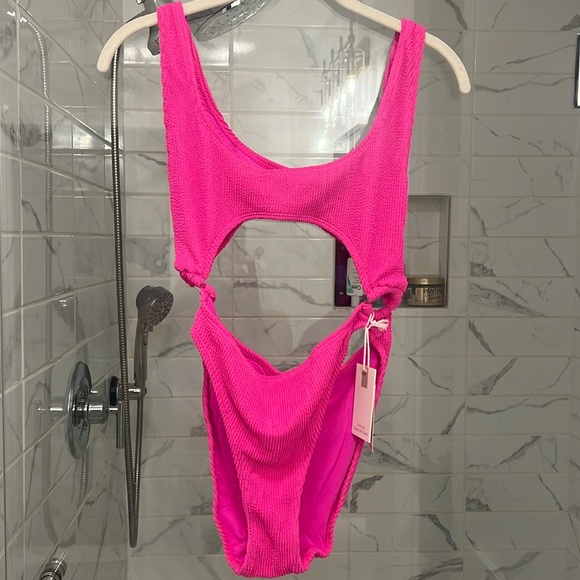 Good American Hawaiian Pink Monokinii - Picture 3 of 9